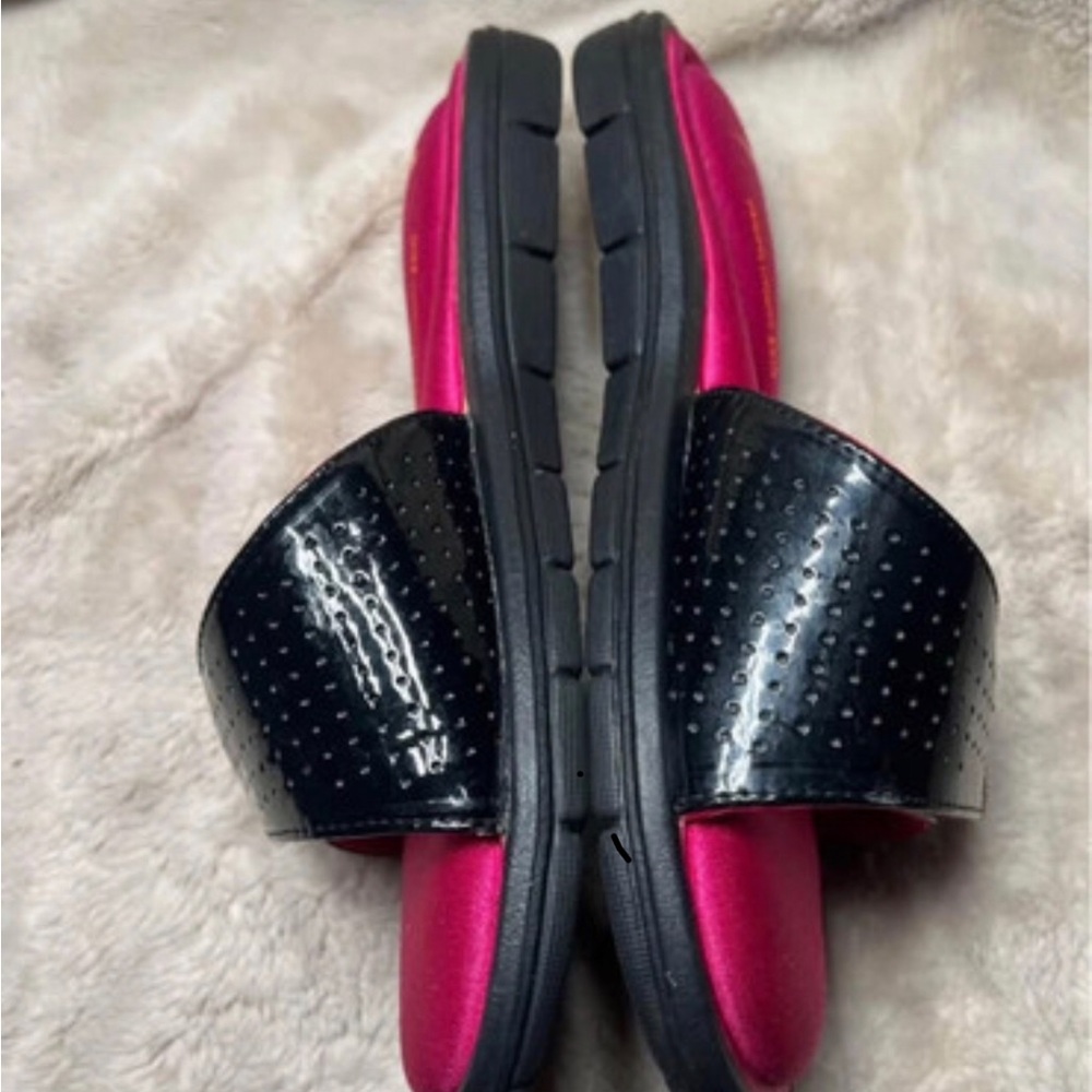 Nike Women's Black Strap Pink Footbed Slide Sandals - Picture 2 of 5